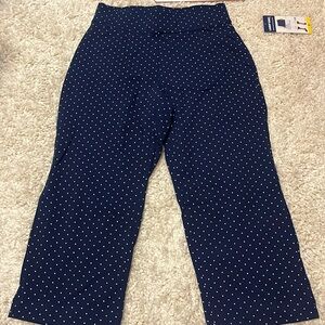 NWT Lands’ End Women’s Shore Stretch Knit Capri - Size Small